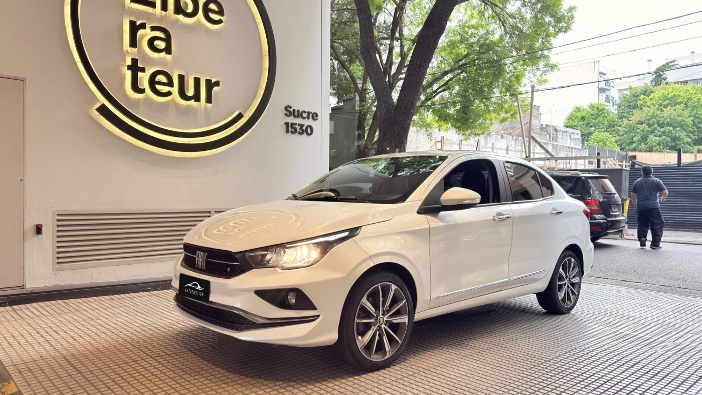 Fiat Cronos 1.8 Precision 2021, foto 1