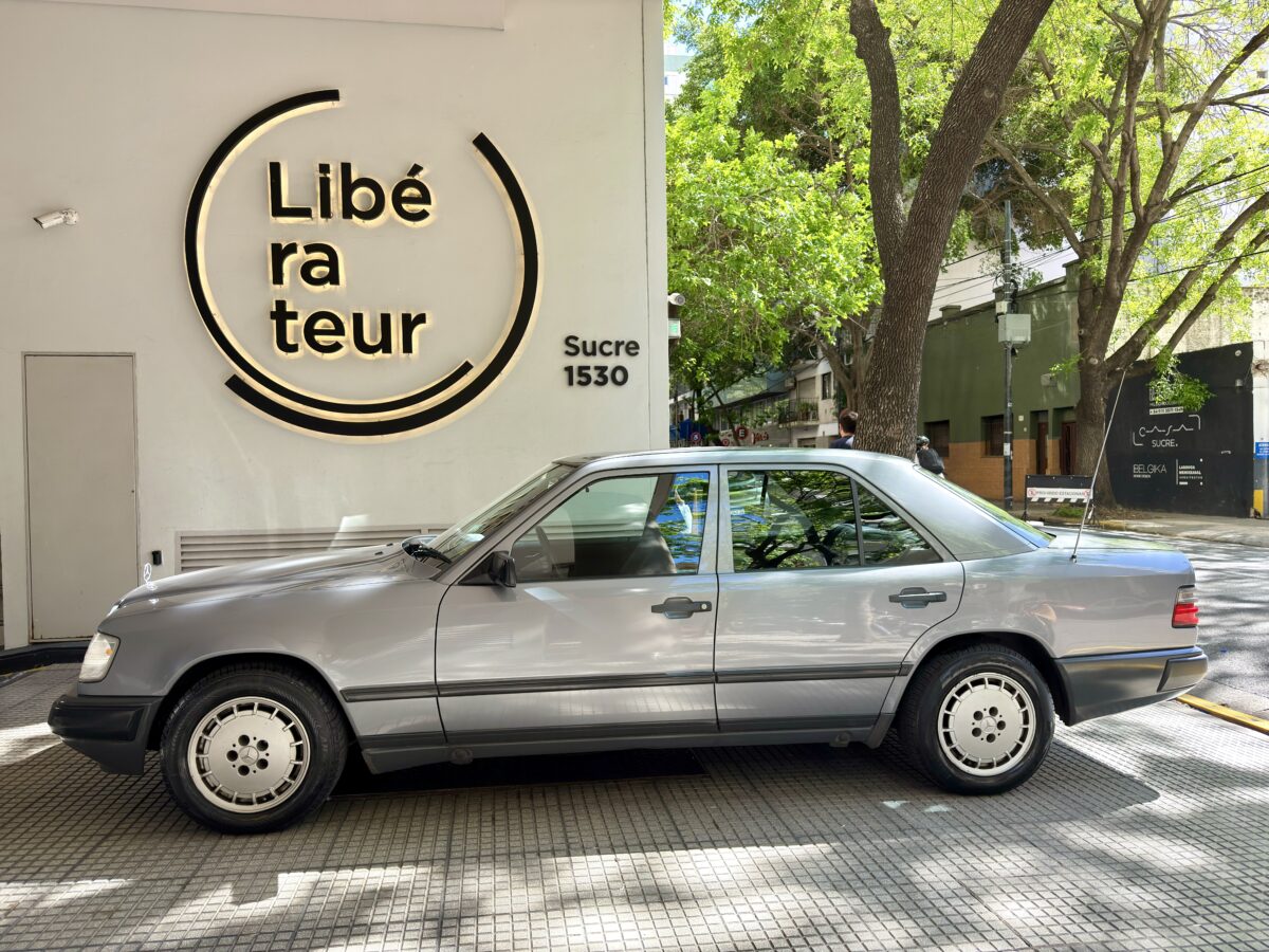 Mercedes Benz 260 E - Imagen 3