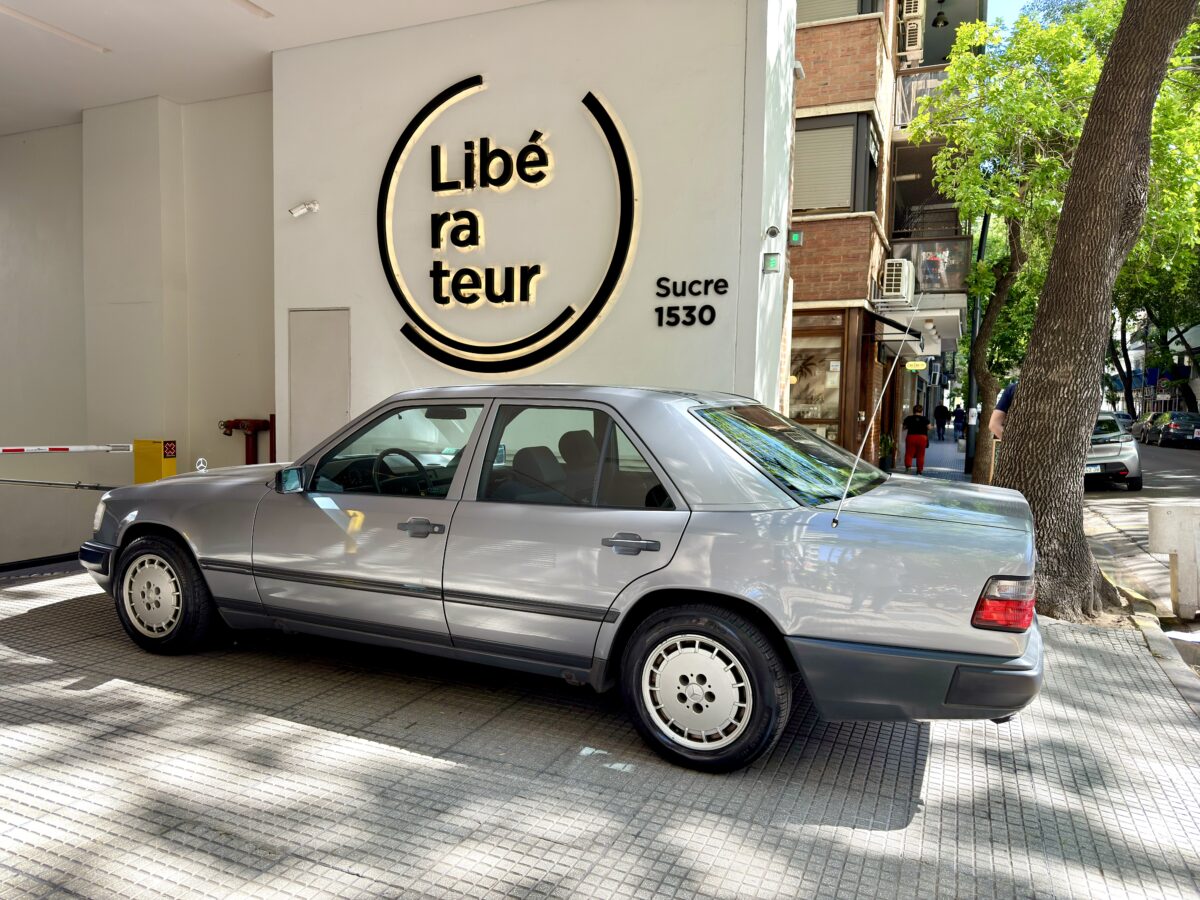 Mercedes Benz 260 E - Imagen 4